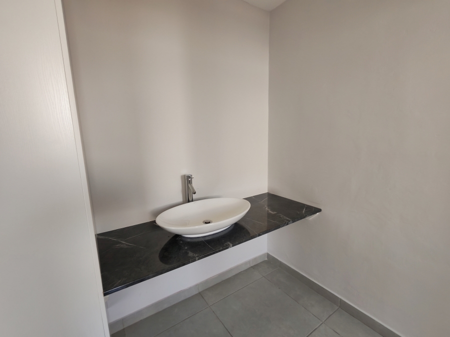 To Let Commercial Property for Rent in Gants Plaza Western Cape